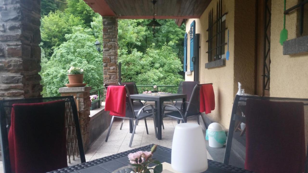 Haus Am Dekernbach Bed & Breakfast Cochem Ngoại thất bức ảnh