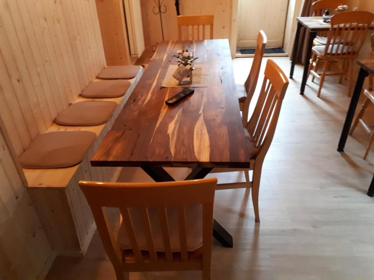 Haus Am Dekernbach Bed & Breakfast Cochem Ngoại thất bức ảnh