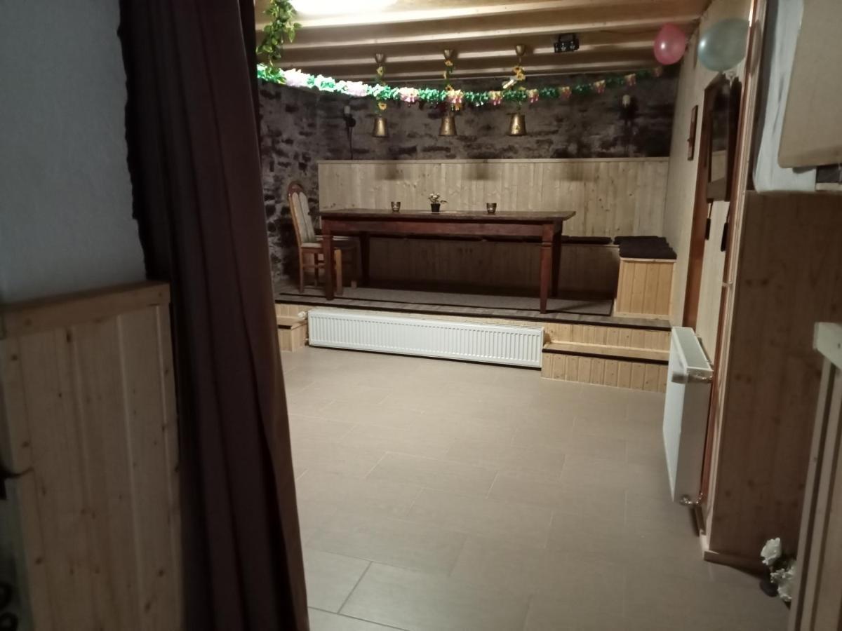 Haus Am Dekernbach Bed & Breakfast Cochem Ngoại thất bức ảnh
